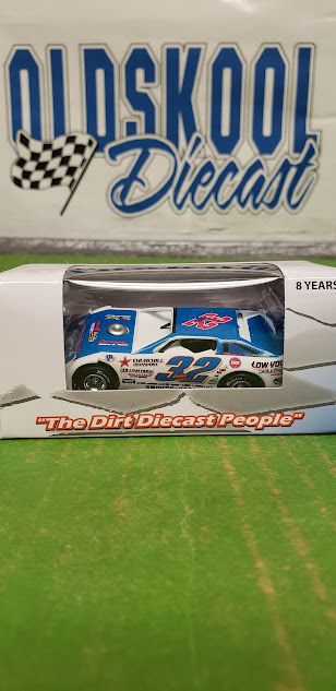 Bobby Pierce #32 2025 Late Model Dirt 1:64 scale