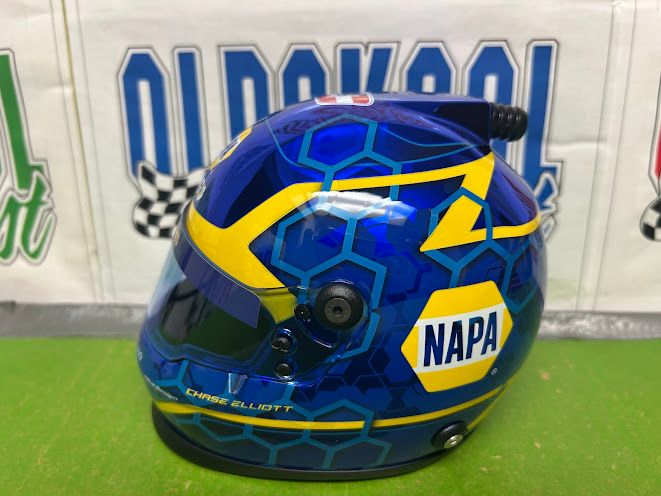Chase Elliott #9 NAPA Auto Parts 2025 Mini Helmet