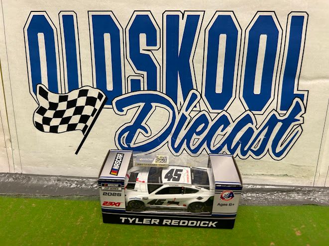 Tyler Reddick #45 Jordan Brand FOIL NUMBER 2025 Cup 1:64