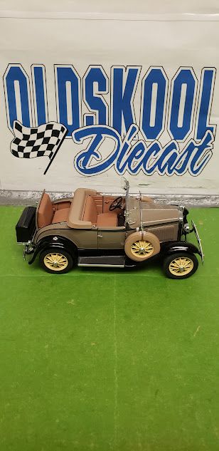 1931 Ford Model A Roadster Danbury Mint 1:24 Scale