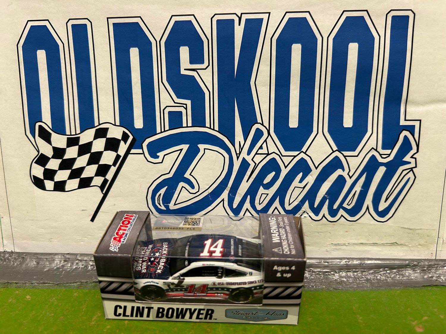 Clint Bowyer #14 Barstool Sports 2020 1:64