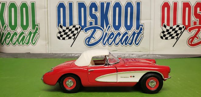 1957 Chevy Corvette Fuelie Convertible Red Franklin Mint B11TC55 1:24 Scale