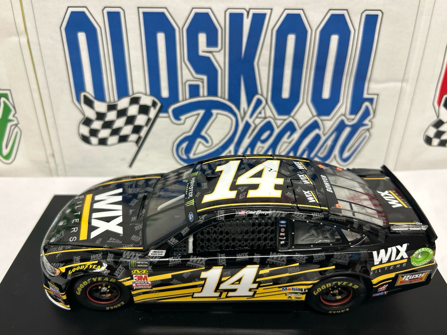 Clint Bowyer #14 Wix Filters 2018 Nascar Cup Series C141823WXCB 1:24 scale
