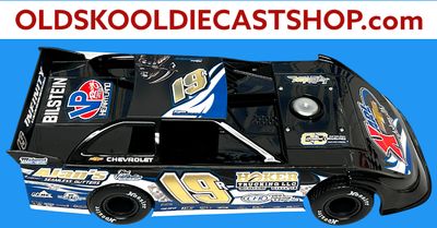 Ryan Gustin #19R 2026 ADC Late Model Dirt Series DW226M659 1:24 Scale