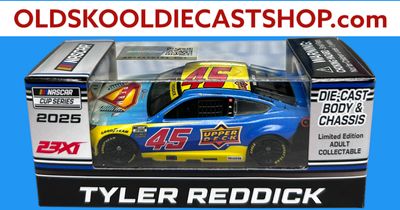 Tyler Reddick #45 Upper Deck/Superman 2025 NASCAR Cup Series C452561UPDTK 1:64 Scale