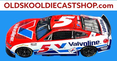 Kyle Larson #5 Valvoline 2026 NASCAR Cup Series CX52623VALKL 1:24 Scale