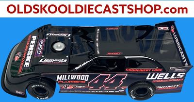 Chris Madden #44 2026 ADC Late Model Dirt Series DW226M660 1:24 Scale