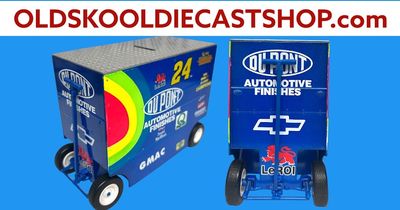 Jeff Gordon #24 DuPont Pit Wagon 1995 Champion &amp; 1994 Pit Crew Champion 1995 Racing Collectables Pit Wagon Bank 1:16 Scale