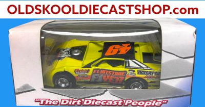 Jonathan Davenport #49 Flintstone Flyer Car 2017 Late Model Dirt DW617C067 1:64 scale