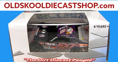 Ryan Unzicker #24 2026 ADC Late Model Dirt DW626M689 1:64 scale