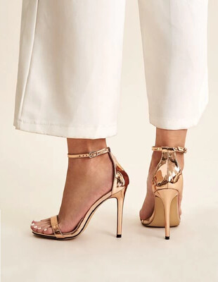 Chaussures À Talons Aiguilles Métalliques À Bride De Cheville
