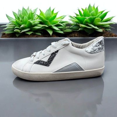 Baskets Blanches - Ju et Pa Baskets Blanches - Ju et Pa