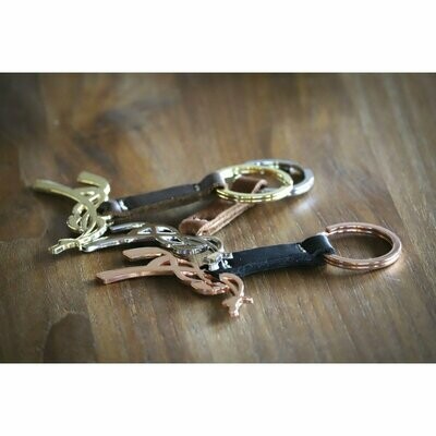 PORTE CLE Pénélope LEPREVOST PORTE CLE Pénélope LEPREVOST