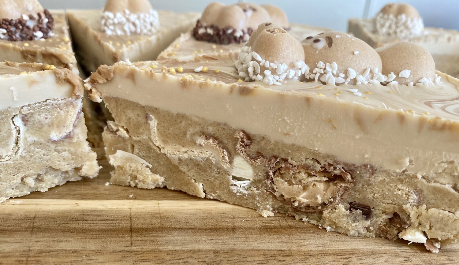 Kinder Bueno Edible Cookie Dough