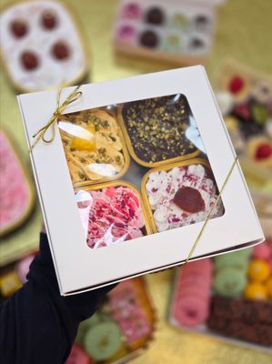 Diwali Pastry Giftbox