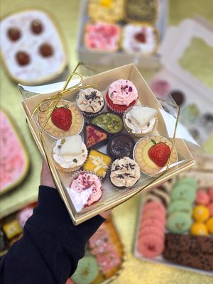 Diwali Dessert Giftbox
