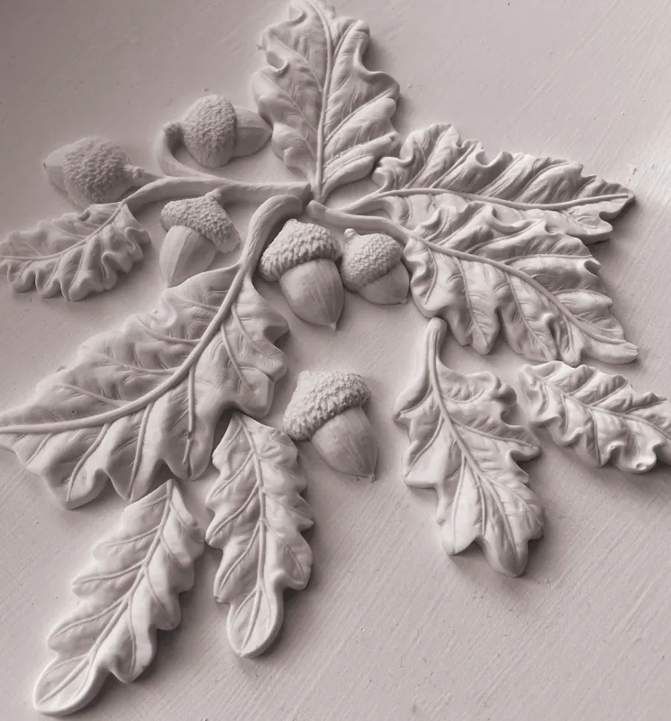 Oak Leaves &amp; Acorns Mould 6x10 - IOD