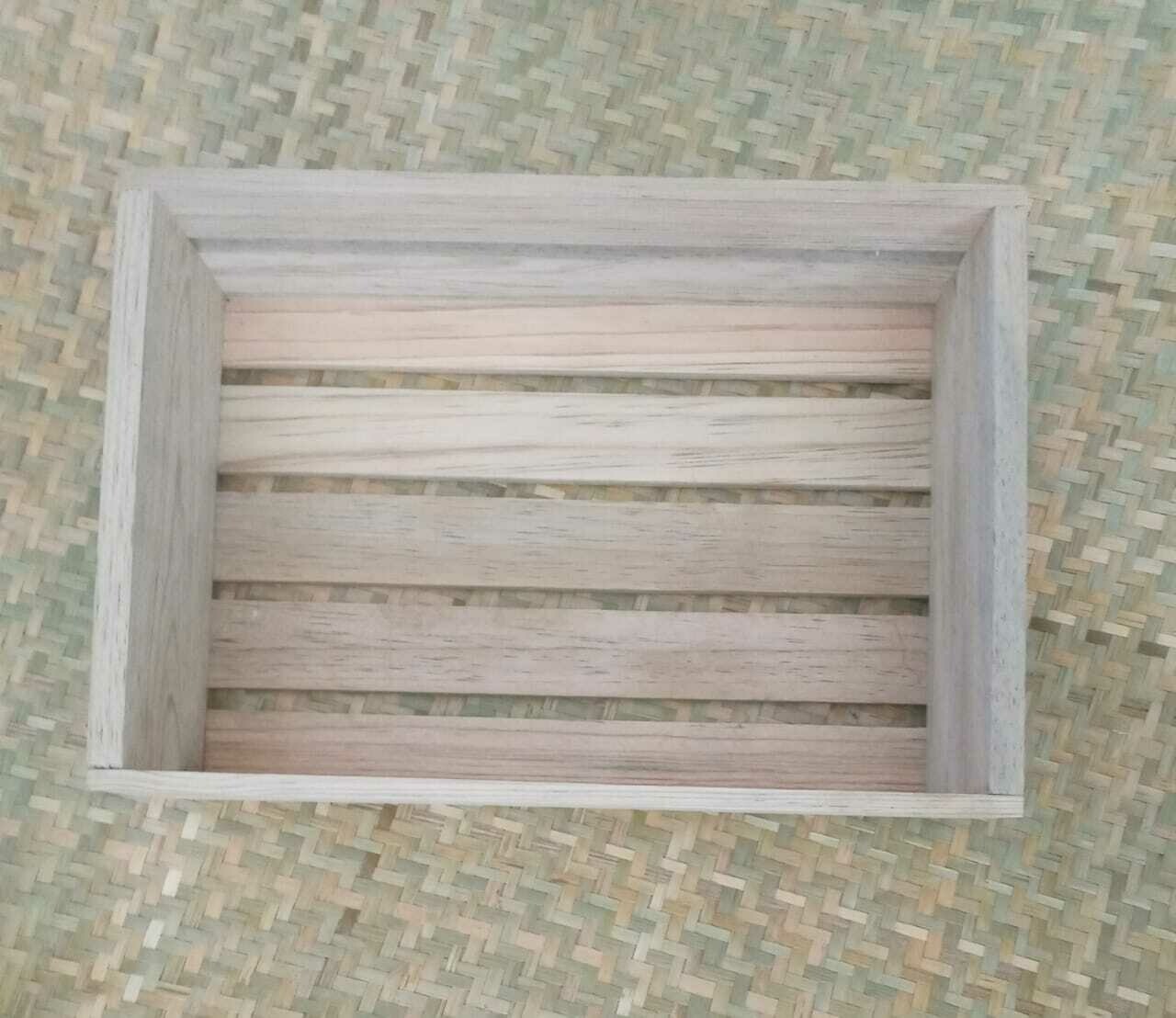 Rustic Patio Caja Rectangular De Madera De Pino Curado 