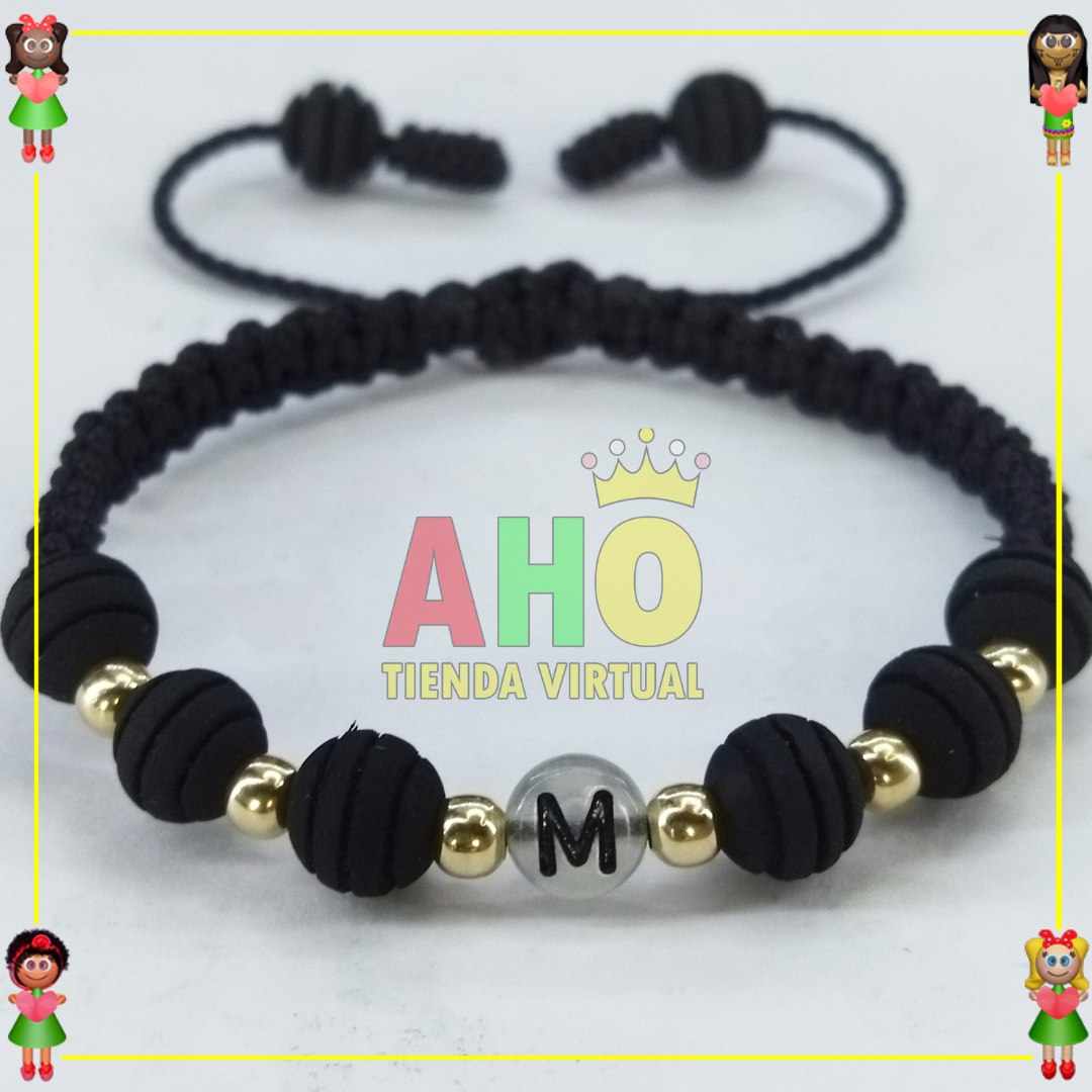 Pulsera Tejida Macrame Con Letras Acrilicas Oro18k