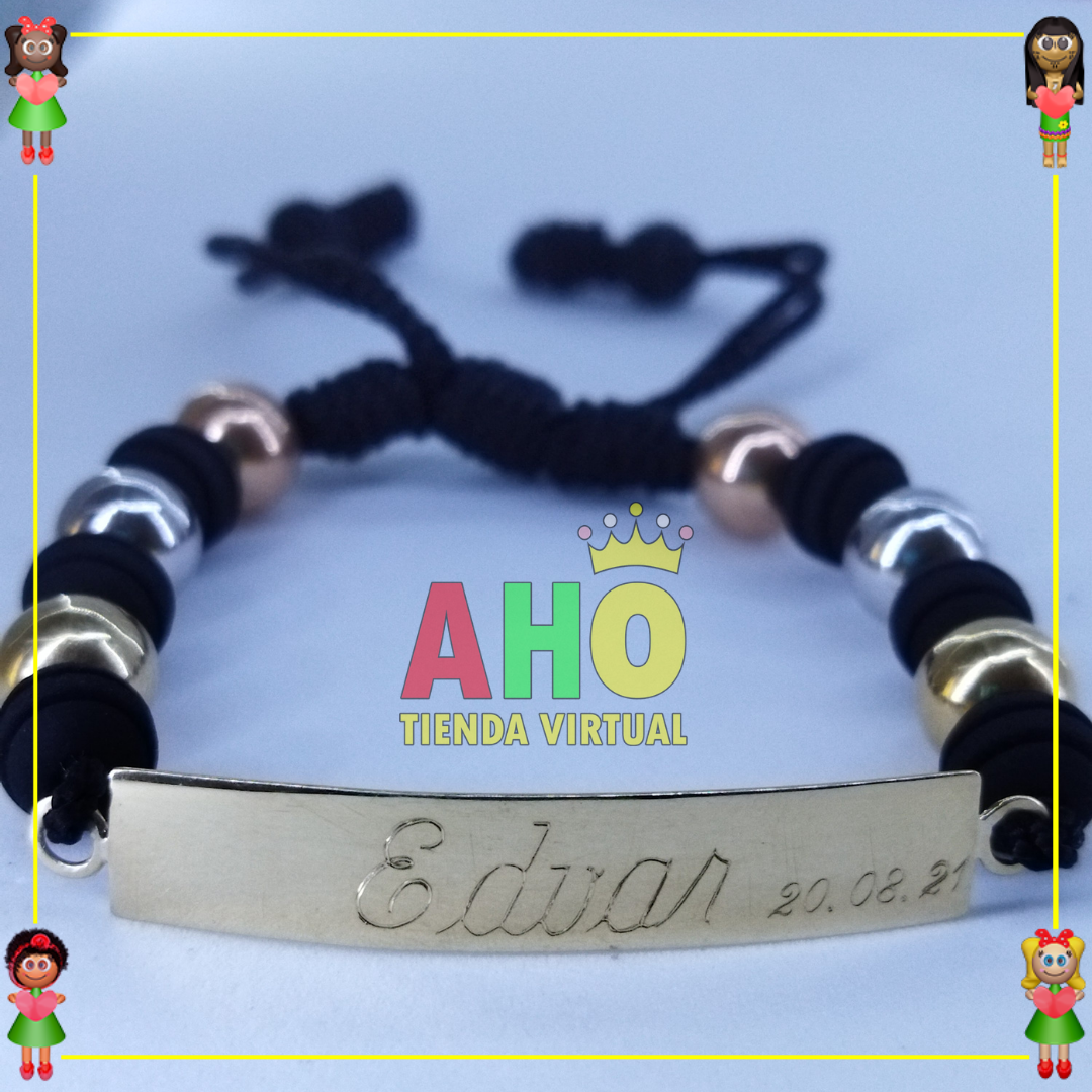 Pulsera Tejida Macrame Con Letras y Nombres en Oro18k