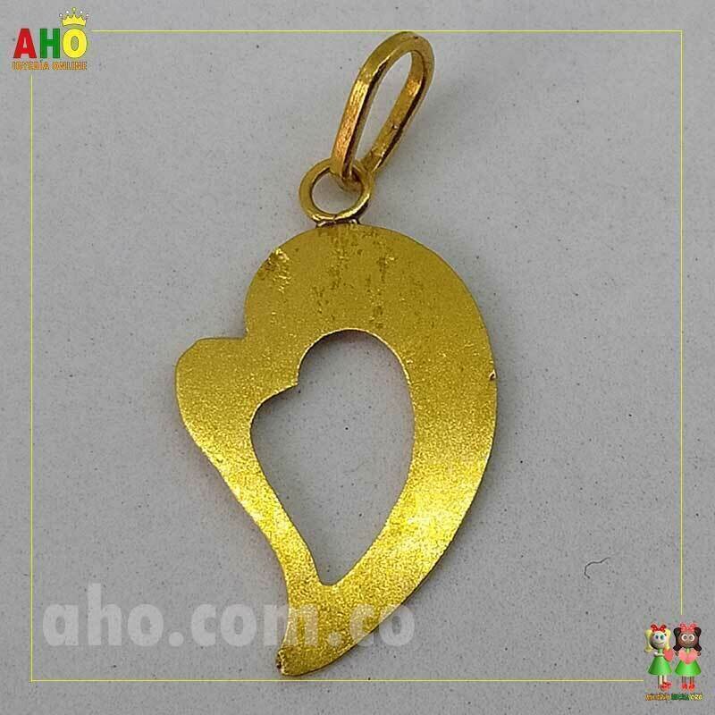 Dije medio Corazon Oro18k