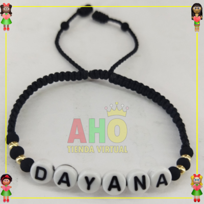 Pulsera Tejida Macrame Con Letras Acrilicas Oro18k