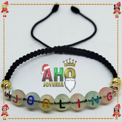 Pulsera Tejida Macrame Con Letras Acrilicas Oro18k