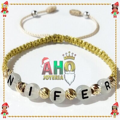 Pulsera Tejida Macrame Con Letras Acrilicas Oro18k