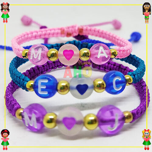 Pulsera Tejida Macrame Con Letras Acrilicas Oro18k