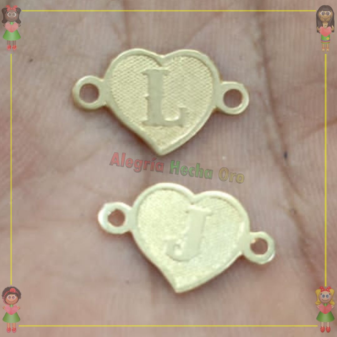 Dije letra Corazón Oro18k