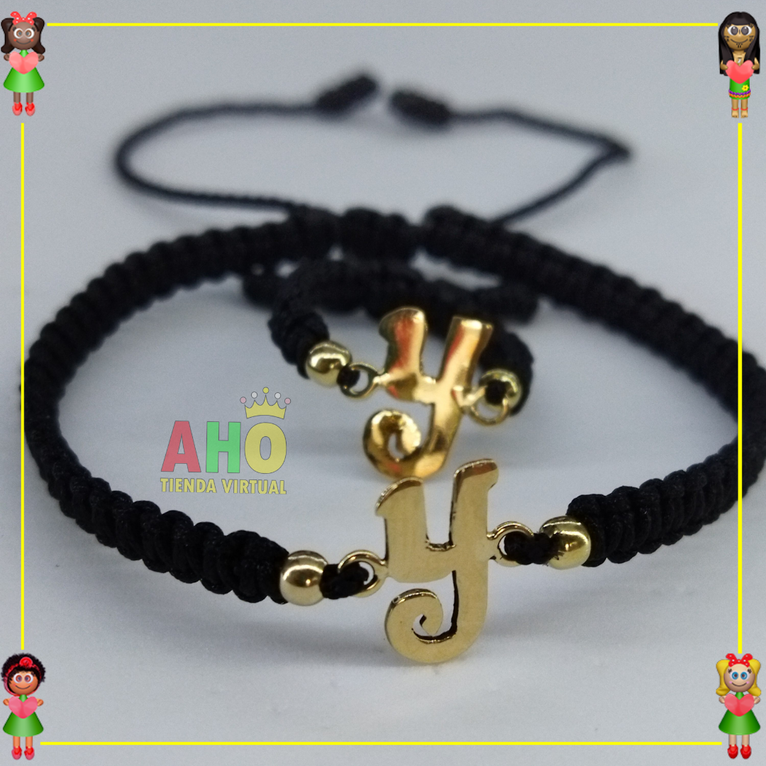 Pulsera y Anillo Tejidos en Macramé con Letras y Nombres en Oro 18K
