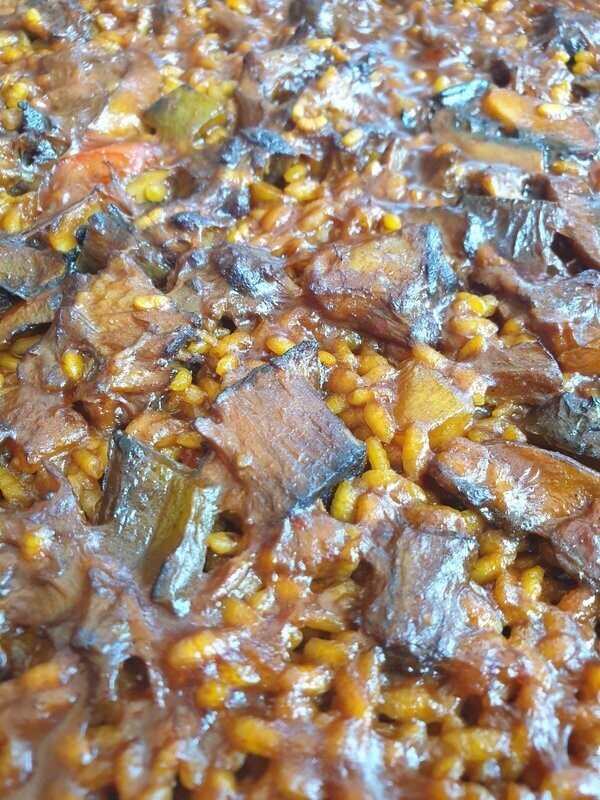 Arroz rabo de ternera y setas.