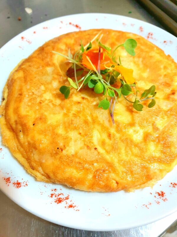 Tortilla de patata y cebolla