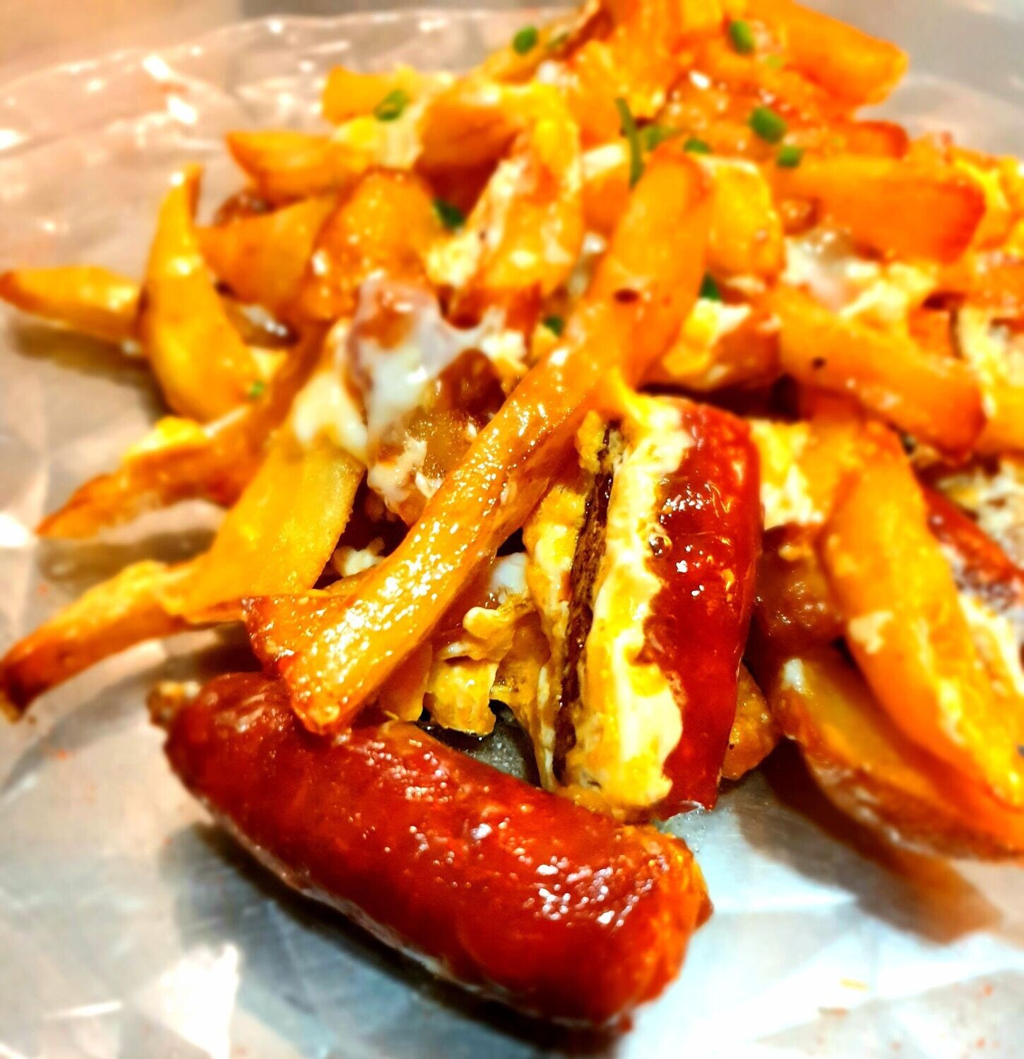 Huevos estrellados con chistorra.