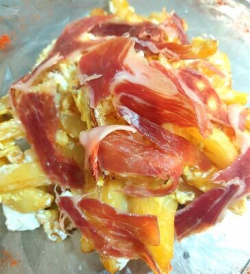 Huevos estrellados con Jabugo.