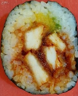 Spicy crispy chicken roll