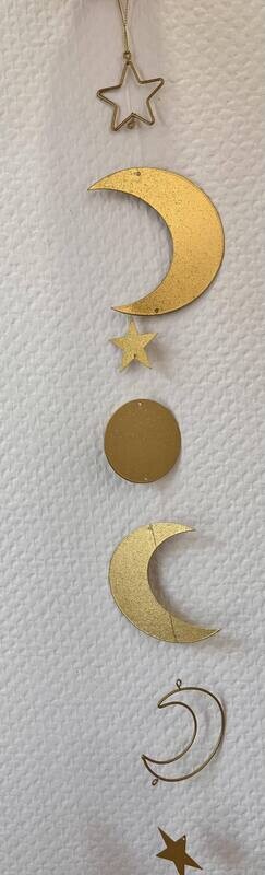 Lunes et étoiles à suspendre