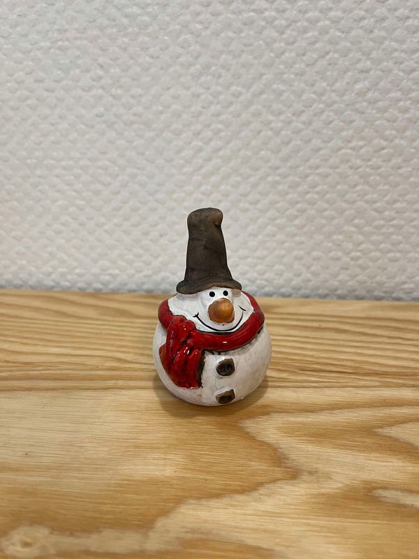 Bonhomme de neige poterie