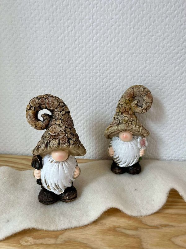 Lutins avec chapeaux courbés petit modèle