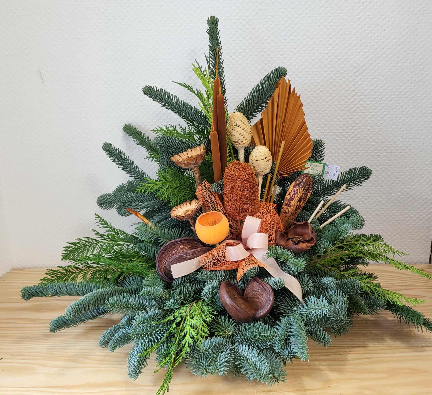 Arrangement forestier couleur orange en sapin alsacien