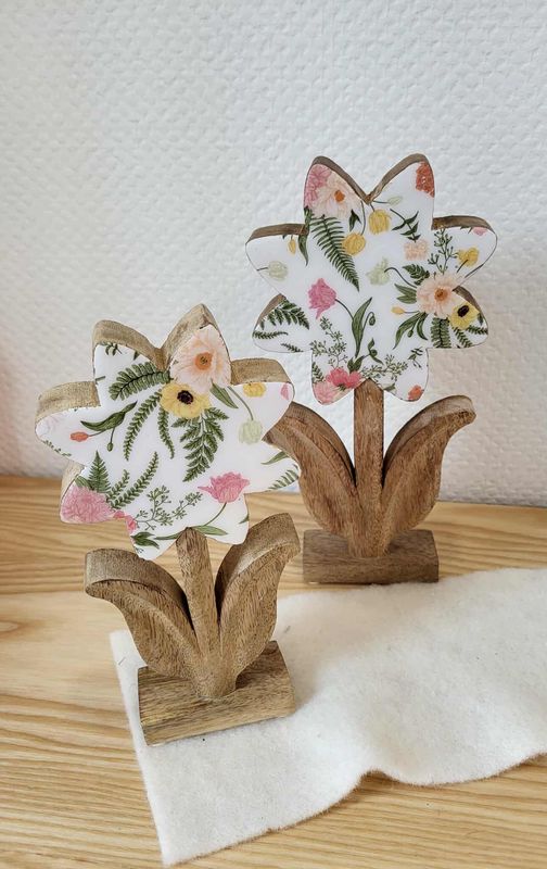 Fleurs en bois modèle fleuri