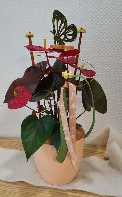 Anthurium rouge décoré