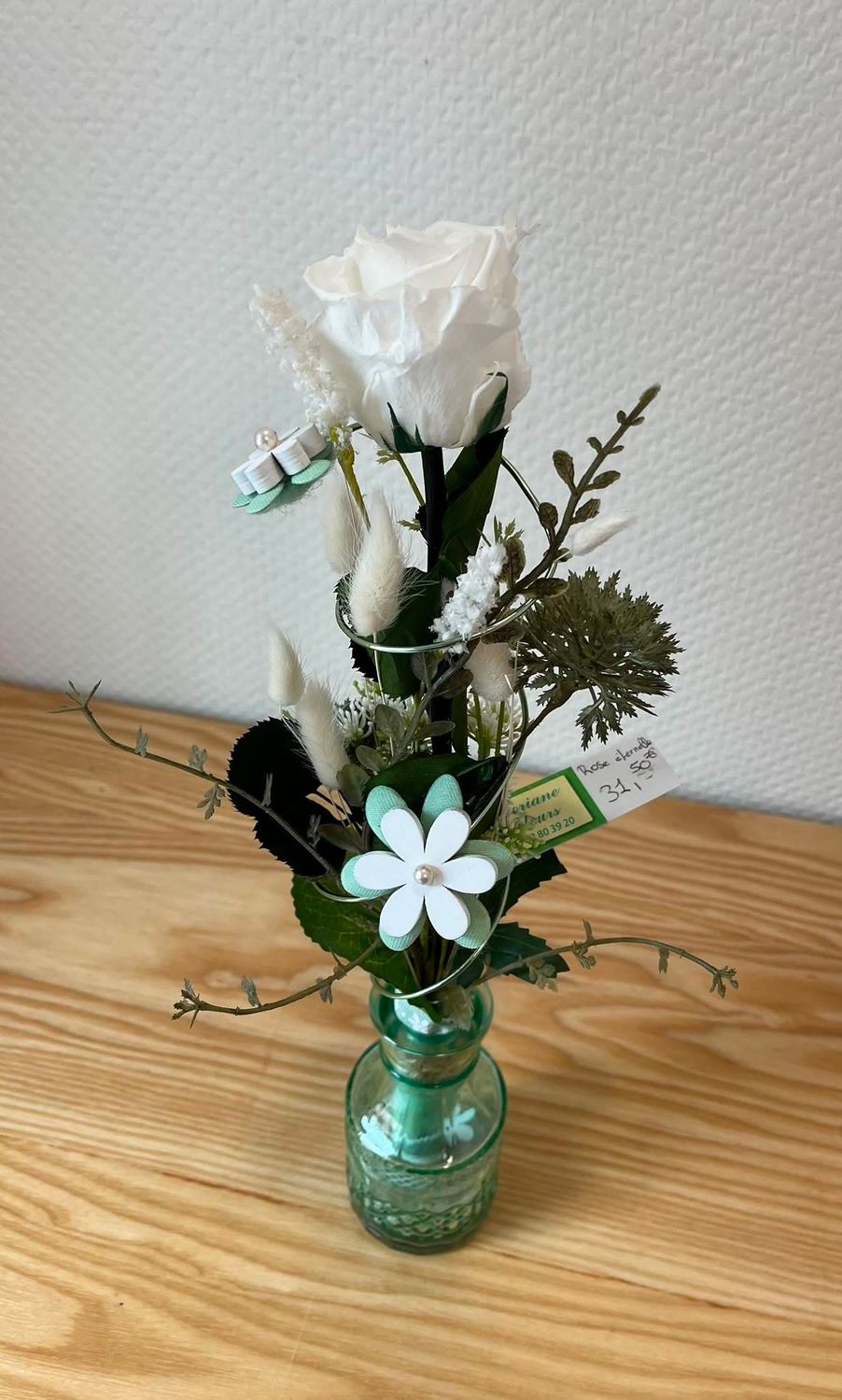 Rose éternelle blanche en hauteur