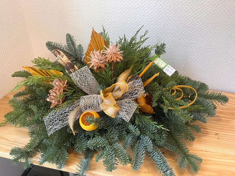 Arrangement forestier petit modèle jaune