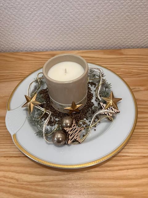 Composition bougie parfumée fleur de coton thème Noël