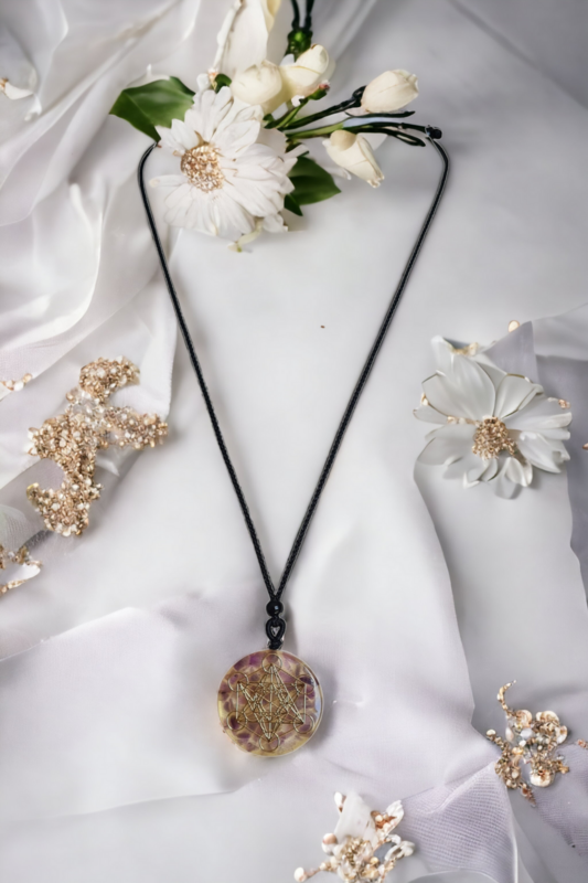 Pendentif Orgonite Améthyste Cube de Métatron