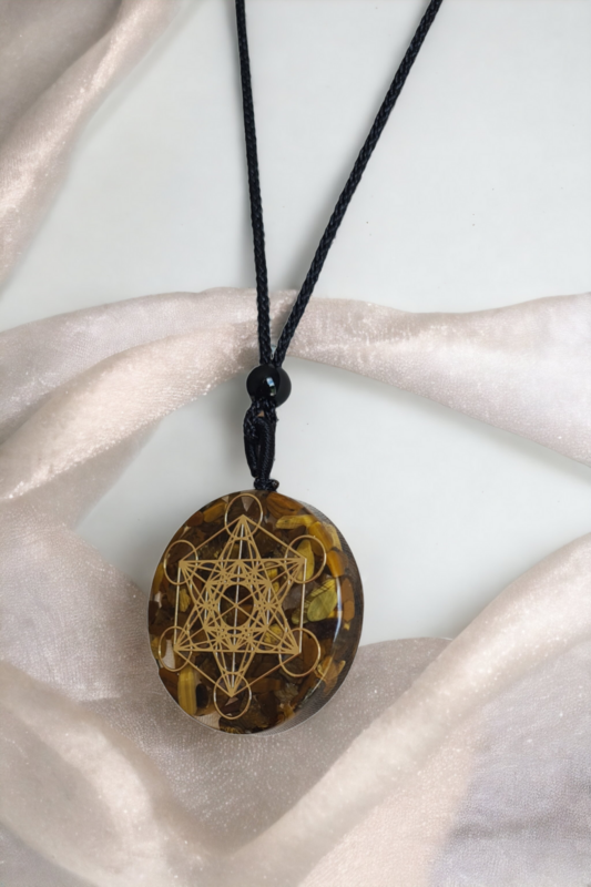 Pendentif Orgonite Oeil de Tigre Cube de Métatron