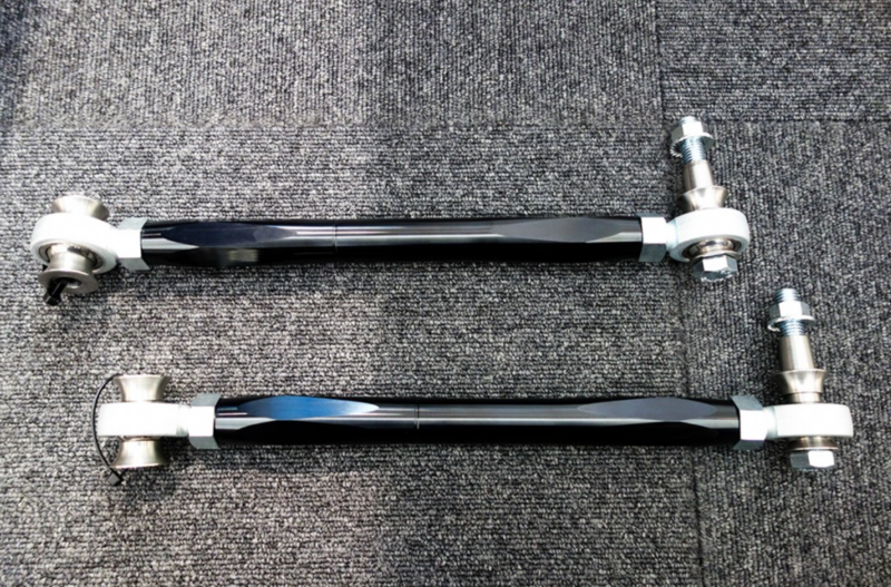 サンライズオリジナル ケイマンGT4用 調整式リアトーロッド