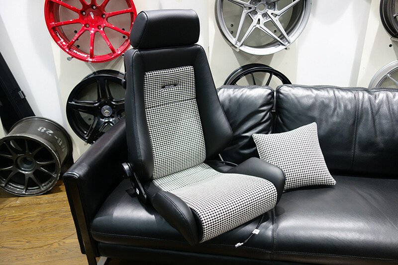 RECARO CLASSIC LX Pepita 限定シート