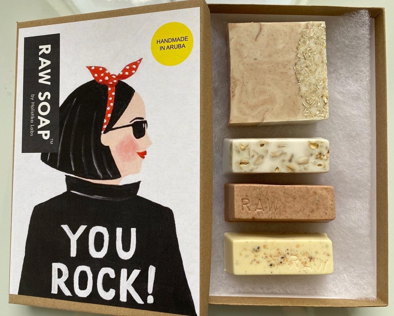 RAW Soap Holistika 'You Rock' RAW Soap Holistika 'You Rock'
